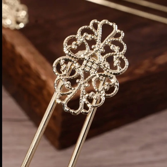 Elegant Gold Hair Sticks - Picture 5 of 5